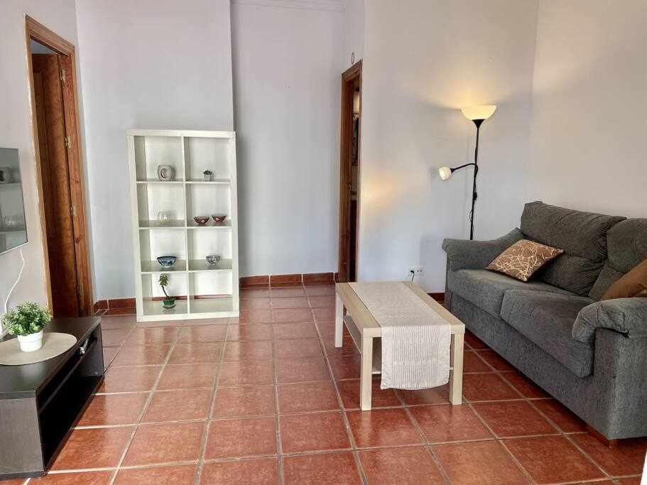 Apartamento Cerca De La Playa Torrecilla ネルハ エクステリア 写真