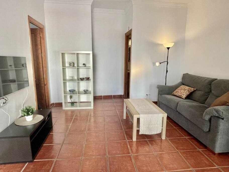 Apartamento Cerca De La Playa Torrecilla ネルハ エクステリア 写真