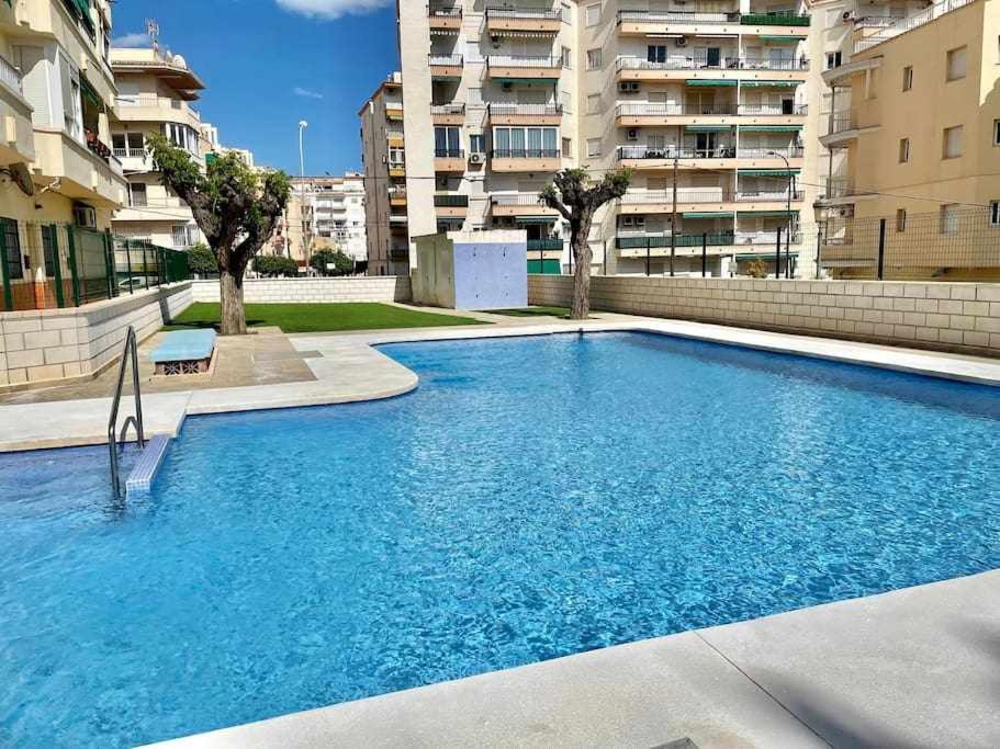 Apartamento Cerca De La Playa Torrecilla ネルハ エクステリア 写真